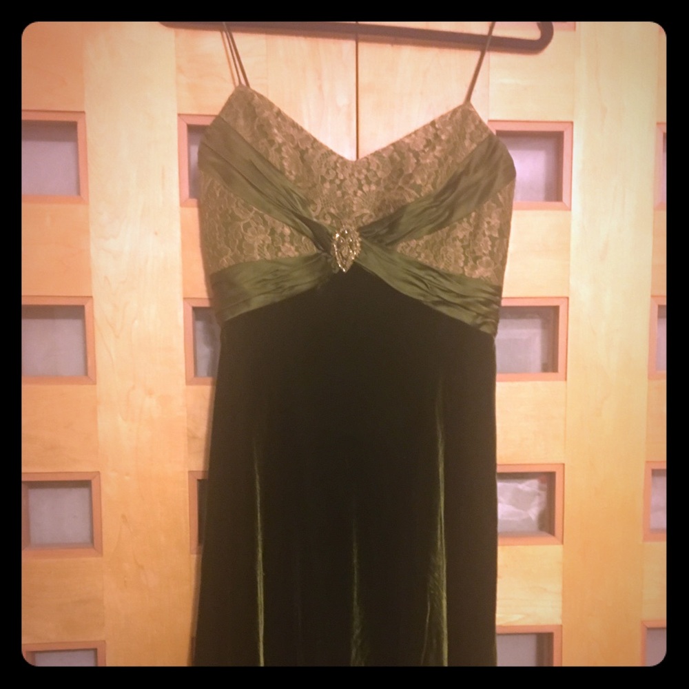 Badgely Mischka silk evening dress, like new